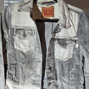 Levi's Women's Two-Tone Denim Jacket